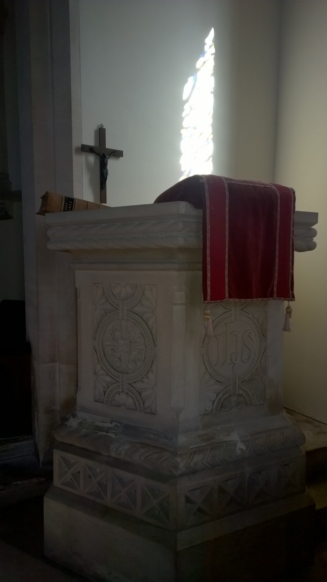 Photo of the pulpit St. Luke Frampton Mansell