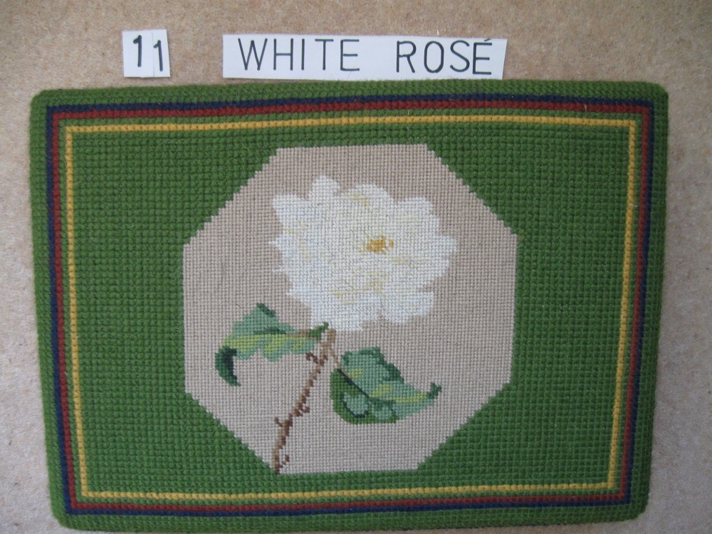 Kneeler 11 White Rose