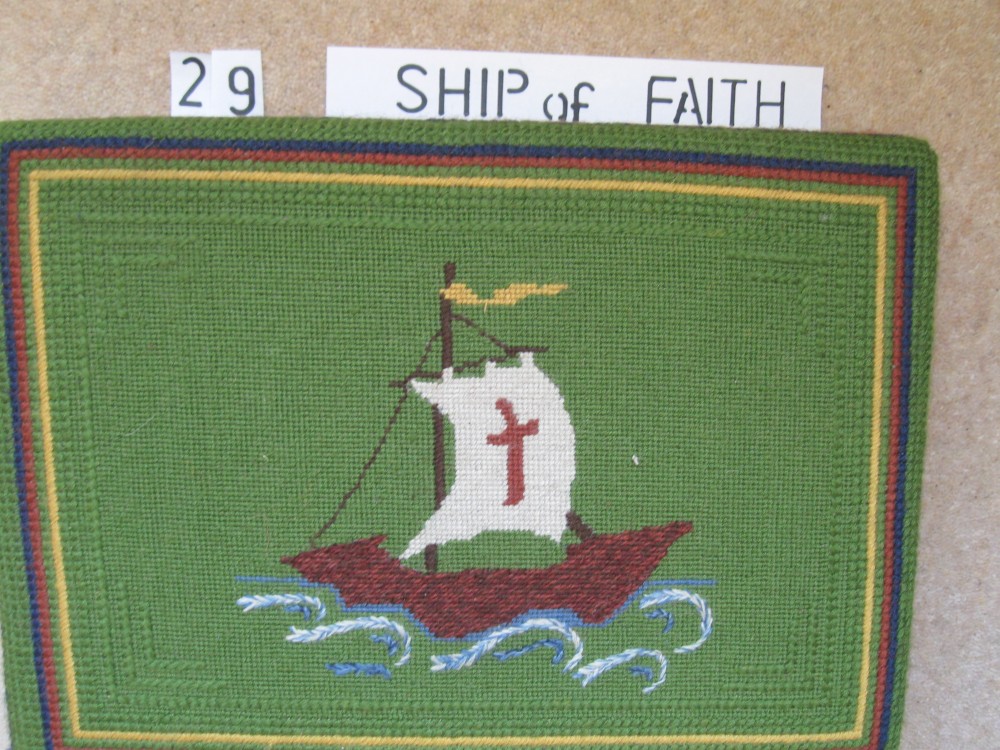 Kneeler 29 ship of Faith