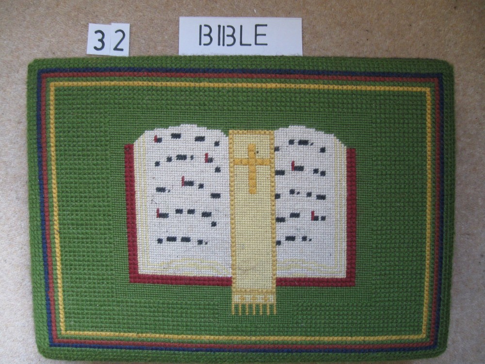 Kneeler 32 Bible
