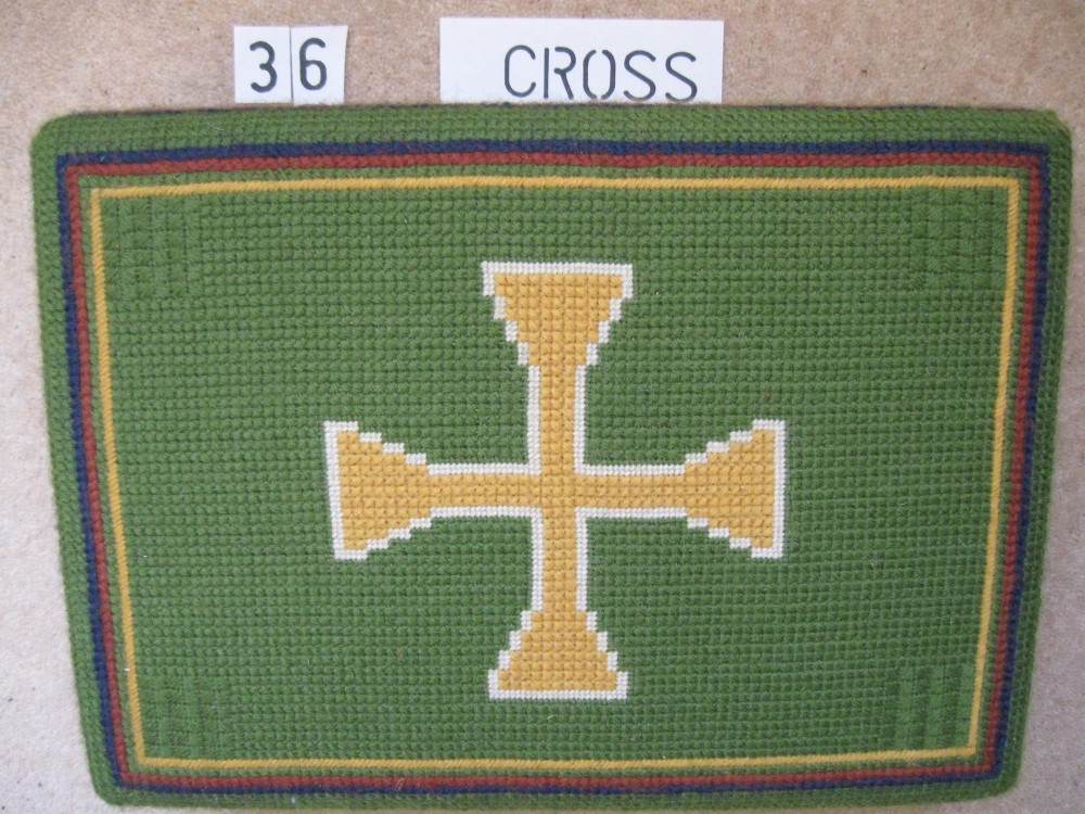 Kneeler 36 Cross